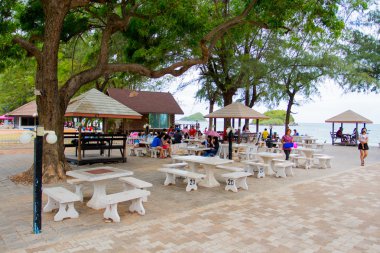 Birçok kişi Nang ROM Beach Tayland ziyaret
