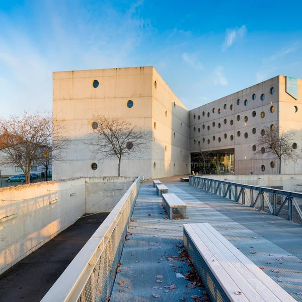 Hradec Kralove Tsjechië December 2020 Onderzoeksbibliotheek Een Openbare Universiteitsbibliotheek Modern — Stockfoto