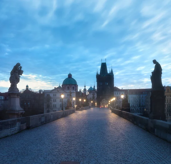 Dia Ensolarado Incrível Ponte Charles Centro Histórico Praga Edifícios Marcos — Fotografia de Stock