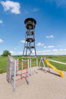 Marinka gözcü kulesi köyün yakınında (Marinsk Hora 'daki hac kilisesi yakınında))