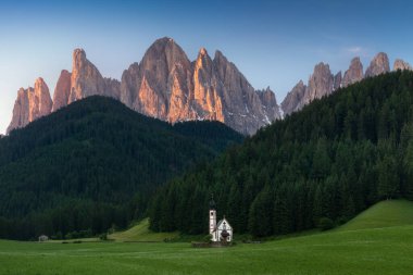 Beautiful summer mountain scenery. Splendid sunrise in Dolomites mountains. Panoramic summer view, Dolomiti Alps, South Tyrol, Italy, Europe. Traveling concept background. Sunny holiday.