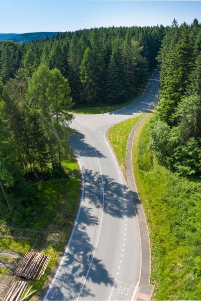 Nieuwe Asfaltweg Met Steunmuren Prachtige Zomerse Zonnige Dag Van Boven — Stockfoto