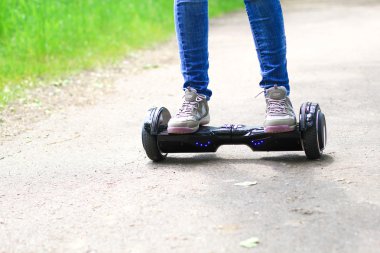 kadın binicilik elektrikli scooter