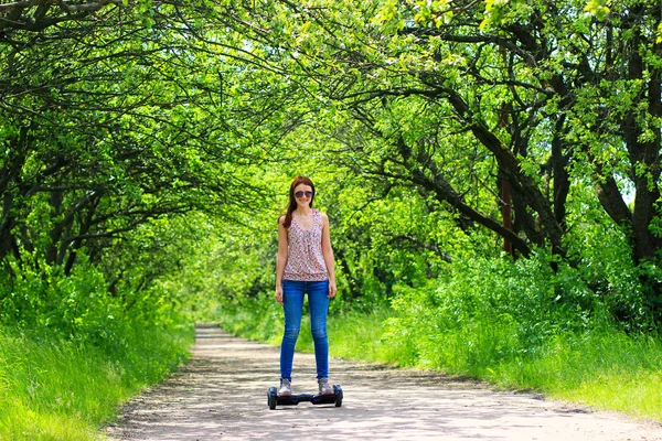 kadın binicilik elektrikli scooter