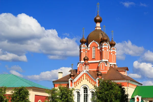 Russisches Kloster in Tikhvin — Stockfoto