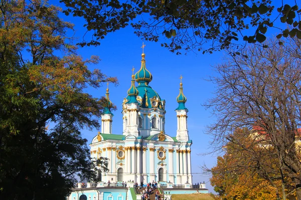 Saint Andrew's church i Kiev — Stockfoto