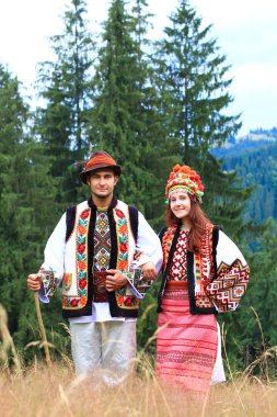 couple in hutsul costumes clipart