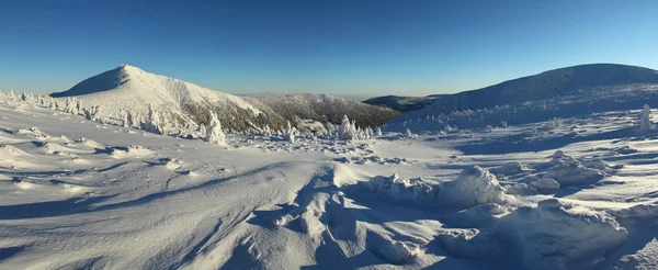 Panorama con Snezka montaña —  Fotos de Stock