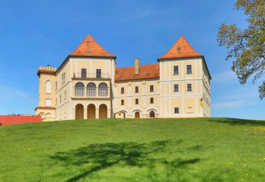 Çek Cumhuriyeti 'ndeki Letovice kalesi