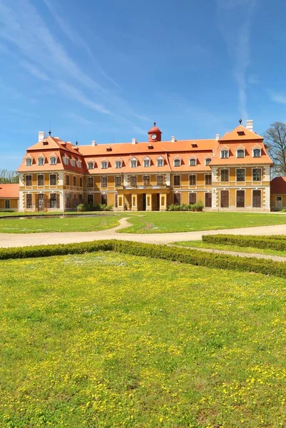 Çek Cumhuriyeti 'ndeki Rajec nad Svitavou kalesi