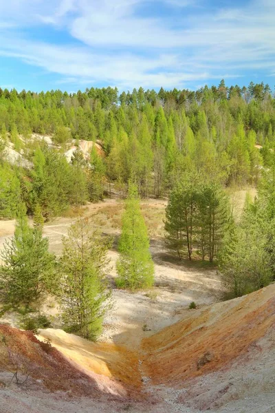 チェコ共和国ルディツェ村近くのレインボーサンド採石場 — ストック写真