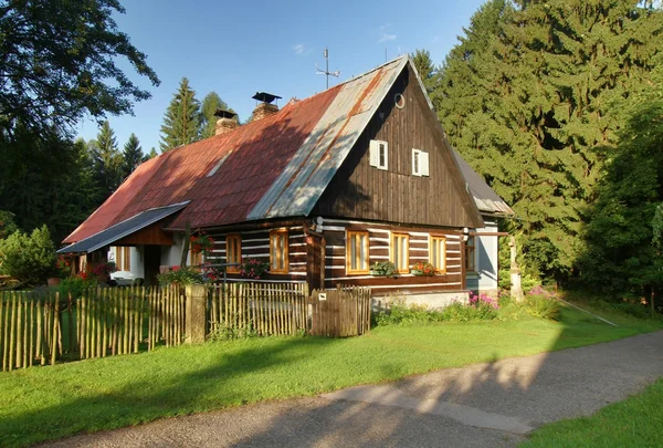 Historische cottage — Stockfoto