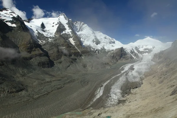 山谷下大格洛克纳山 — 图库照片