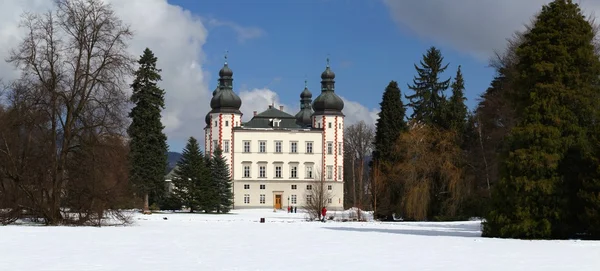 弗尔赫拉比城堡在冬天 — 图库照片