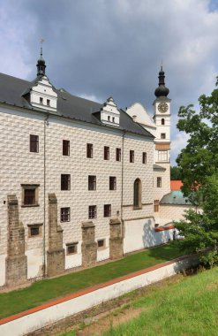 Çek Cumhuriyeti 'ndeki Güzel Pardubice Şatosu