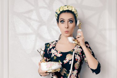 Retro Vintage telefon kadınla şaşırttı