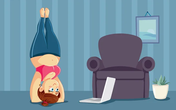 Komik Kız Laptopunun Önünde Evde Egzersiz Yapıyor — Stok Vektör