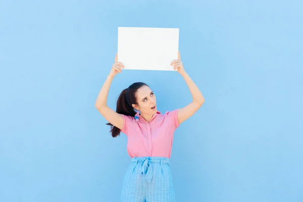 Happy Woman Holding Empty White Advertising Board — Stok Foto