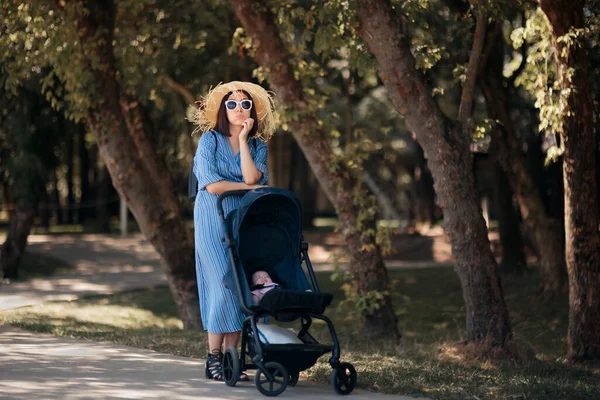 Stressed Travel Mom Walking Newborn Baby Stroller — Stock Photo, Image