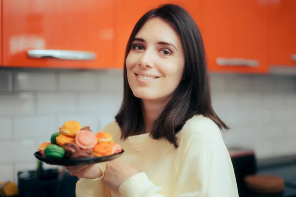 Happy Smiling Woman Holding Plate Colorful Macarons — Stok Foto