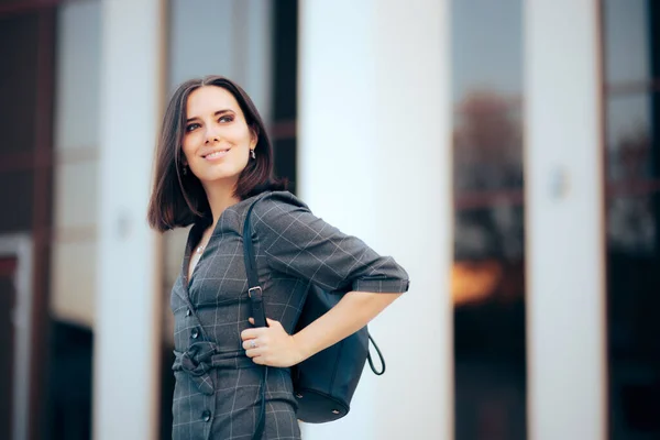Smiling Female Student Wearing Backpack — Stock fotografie