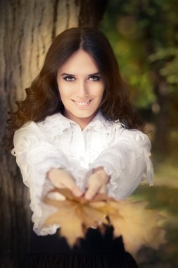 genç kadın sonbahar portre