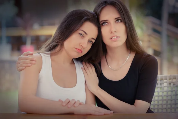 Portrait of two sad girls — Stock Photo, Image