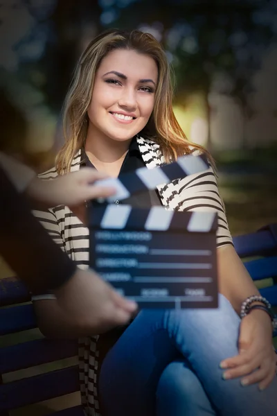 Jeune modèle prêt pour un tournage — Photo