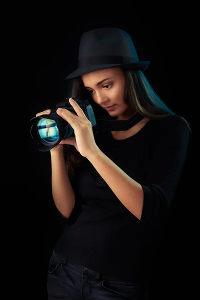 Young photographer girl with digital camera — Stock Photo, Image