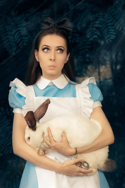 Funny Girl Costumed as Alice in Wonderland with The White Rabbit — Stock Photo, Image