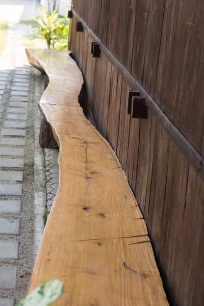 Panca lunga in legno tronco — Foto Stock