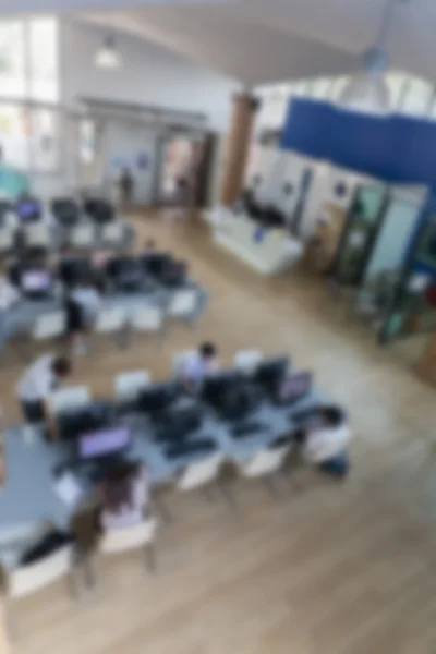 Student use computer to access to internet for education (blurry — Stock Photo, Image