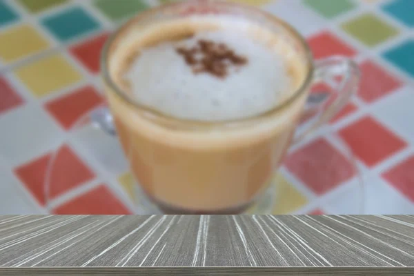 Varm cappuccino kaffe med kanel toppning — Stockfoto