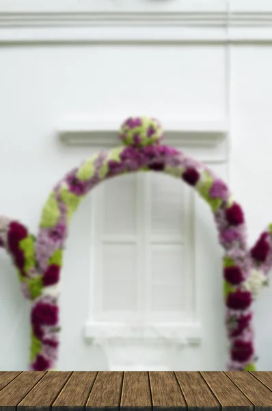 Arc de décoration avec fleur en fleurs — Photo
