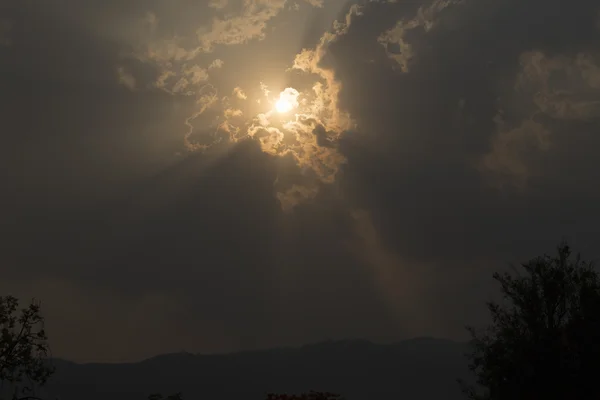 Sun ray in cloudy day — Stock Photo, Image