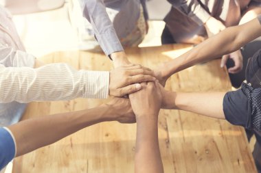 Birleşik eller için işbirliği ve ekip çalışması kavramı