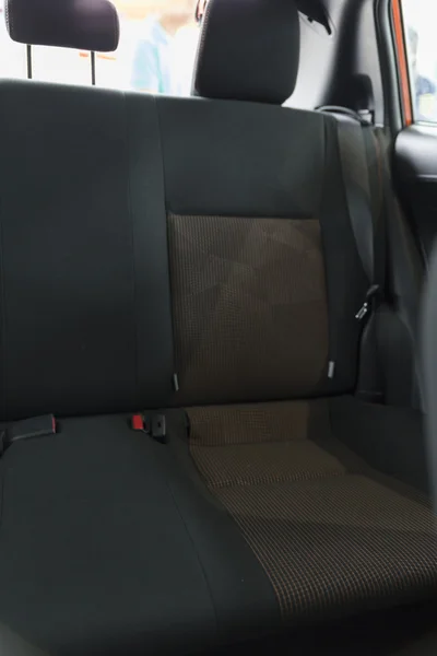 Assento traseiro de passageiro novo tecido no carro — Fotografia de Stock