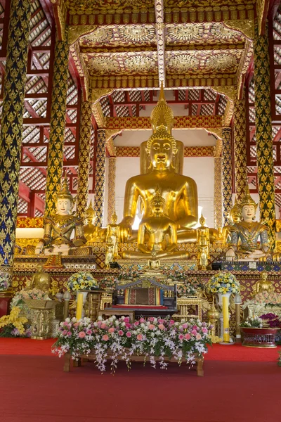 Buddha imagen en buddhism iglesia templo —  Fotos de Stock