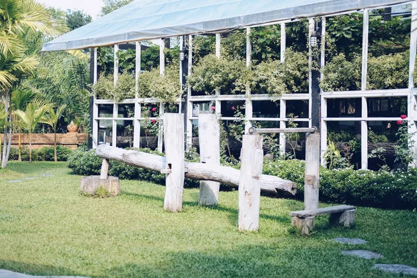 Wooden Gazebo Pergola Growing Plant Tree Garden — Stockfoto