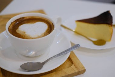 sıcak cappuccino mocha kahveli latte. İçecek içecek içecek bir şeyler.