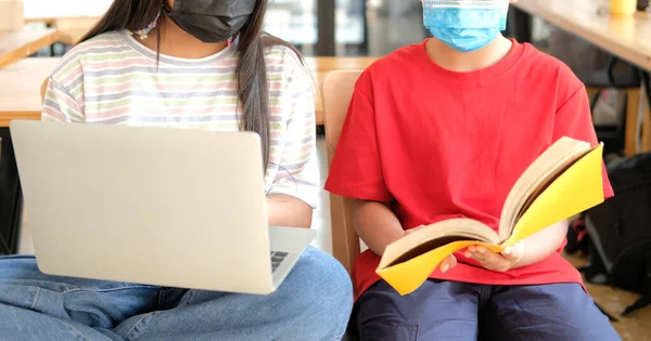 Asian Boy Girl Student Wearing Face Mask Studying Learning Lesson — Stock Photo, Image