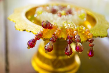 renkli boncuk garland