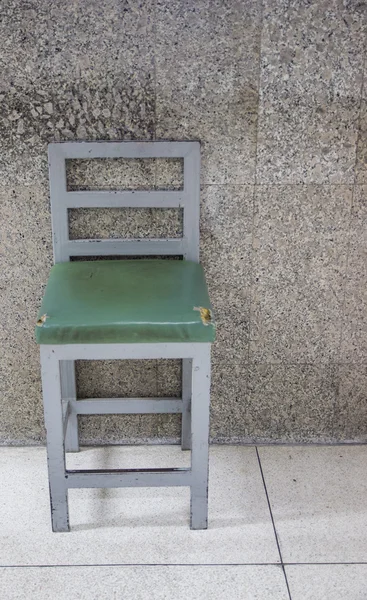 Vecchia sedia vuota — Foto Stock