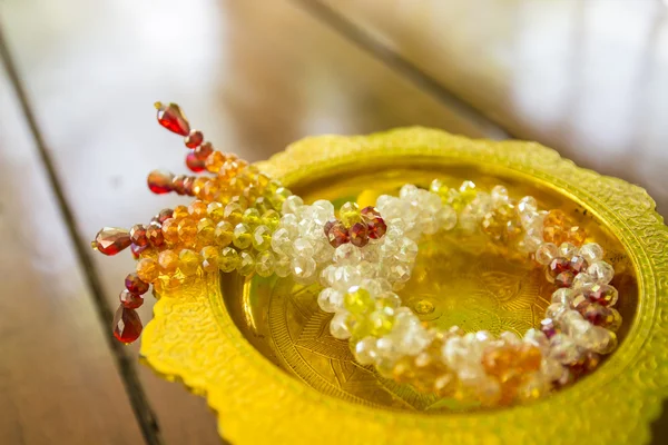 Guirlande de perles colorées — Photo