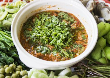 domuz eti ve domates sos