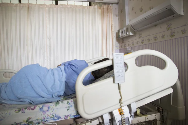Patient sleeping in hospital — Stock Photo, Image
