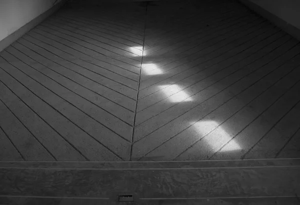 Licht, das auf dem Boden reflektiert — Stockfoto