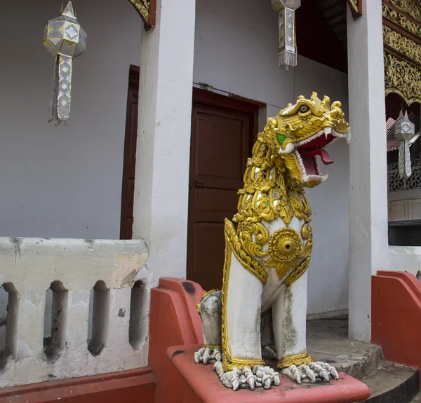 Statue de lion asiatique — Photo