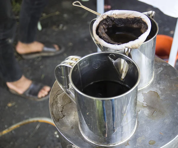 Thailand traditionellt kaffe kokande metod — Stockfoto