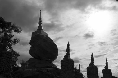 melek heykeli ibadet Buda pagoda